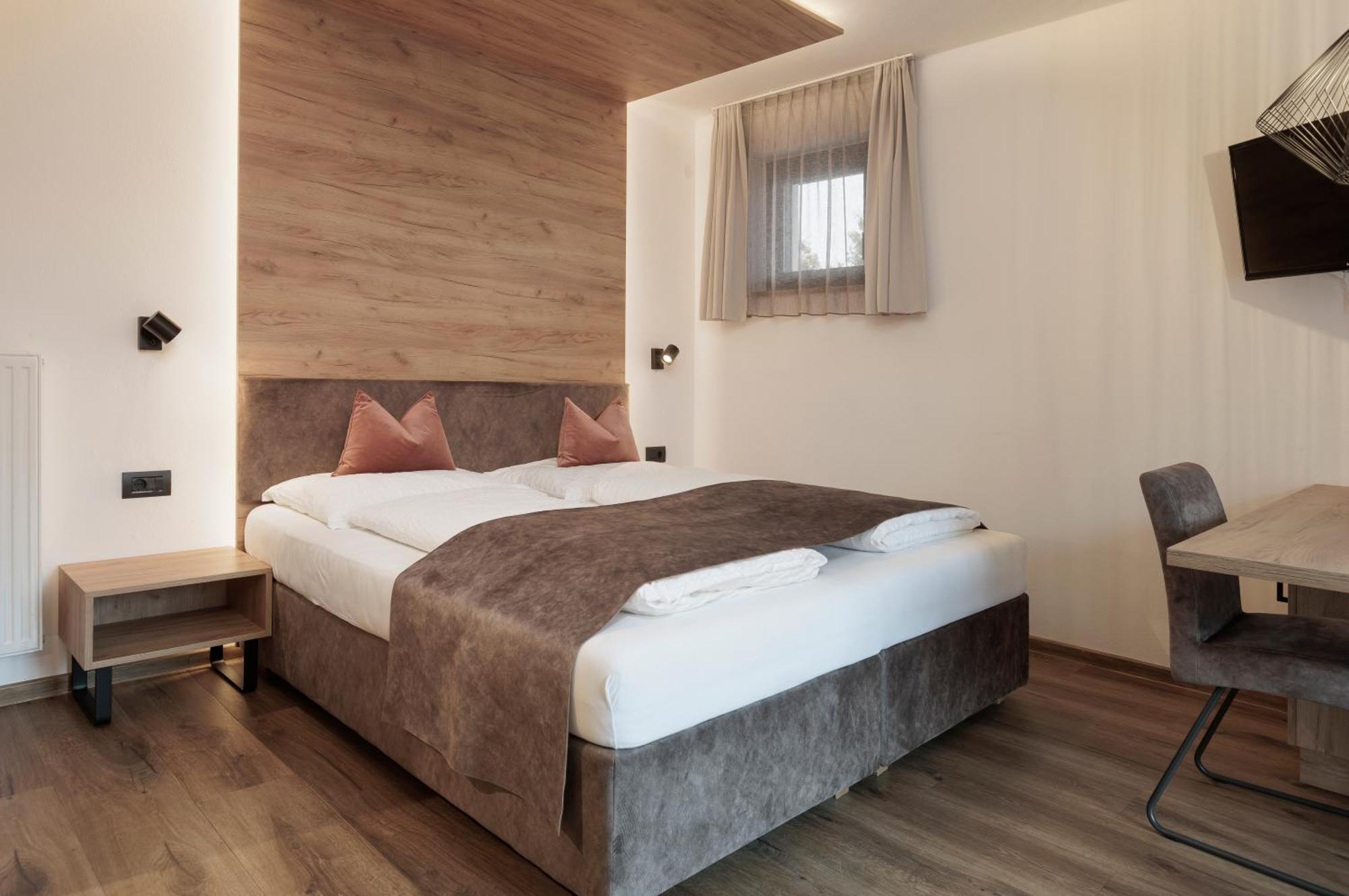 Family Aparthotel Winklwiese Olang Buitenkant foto