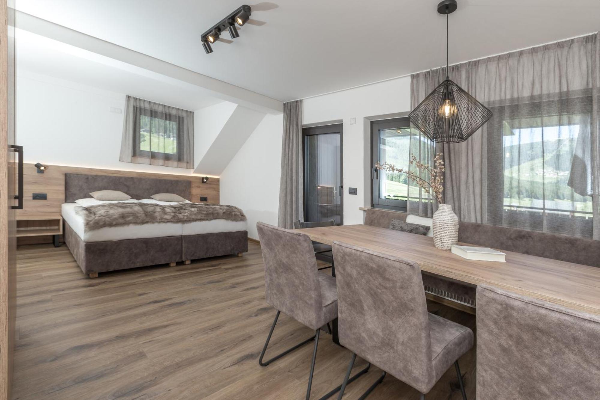 Family Aparthotel Winklwiese Olang Buitenkant foto